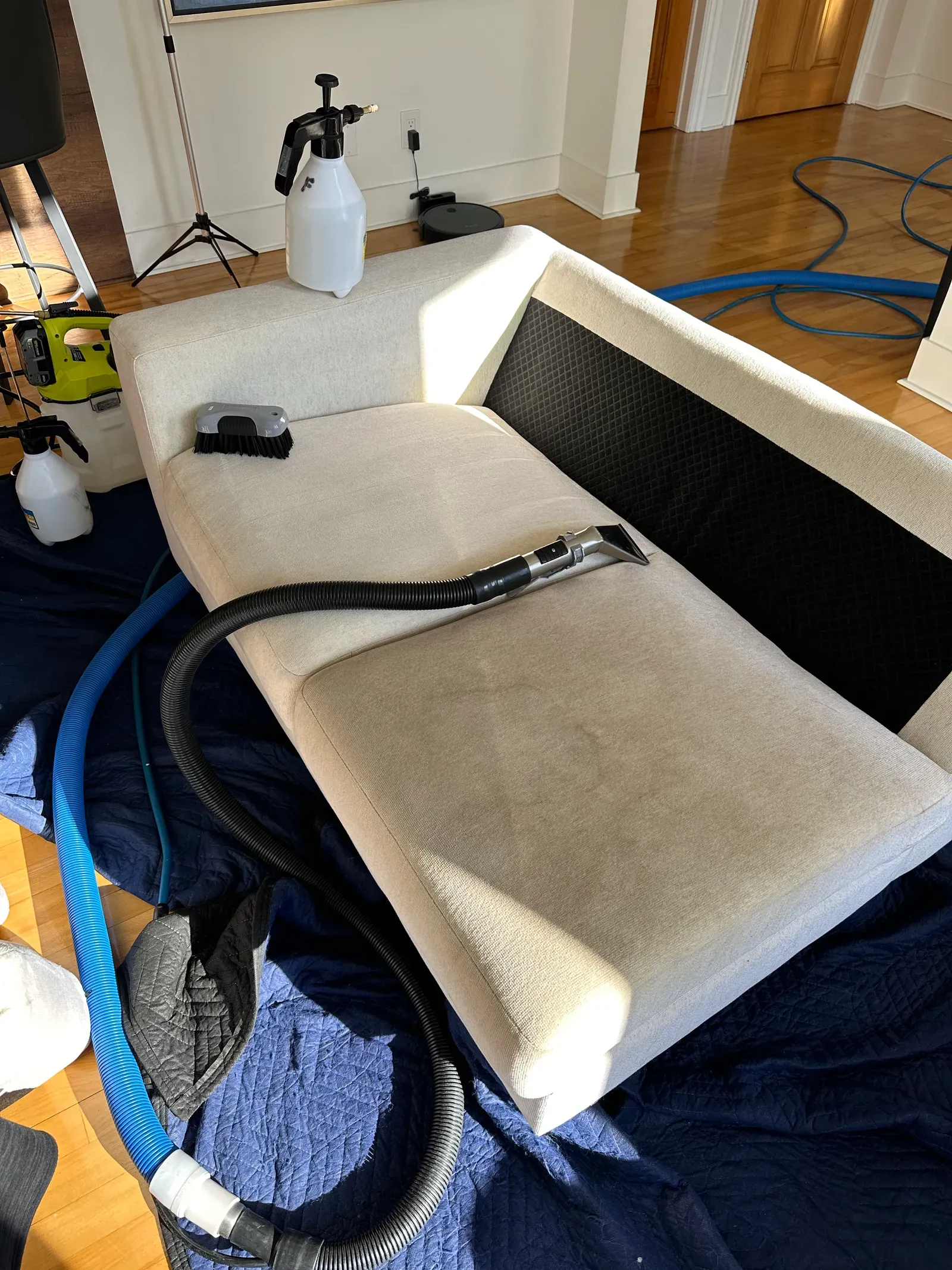 Nettoyage de meubles en tissu - Image 3